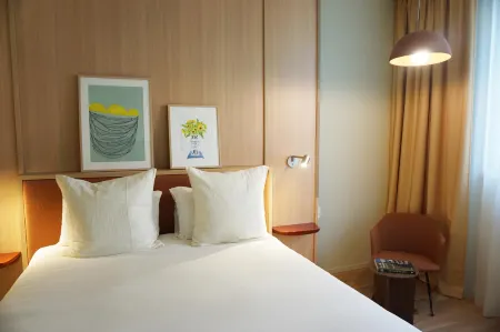 OKKO HOTELS Paris Rosa Parks Отели рядом с достопримечательностью «Paris Event Center»