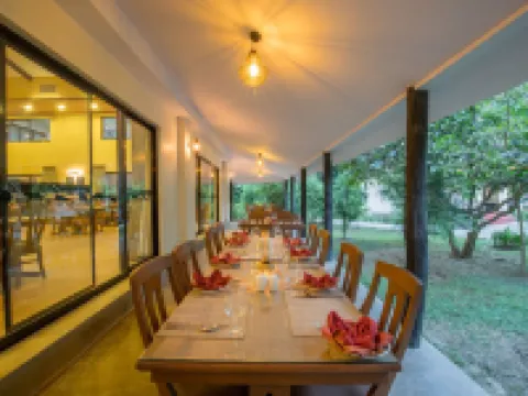 Jagatpur Lodge by Annapurna チトワンのホテル