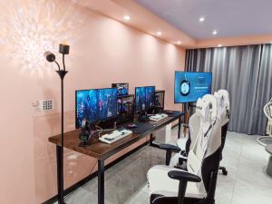 Qingye E-sports Hotel (HuangPi Square)