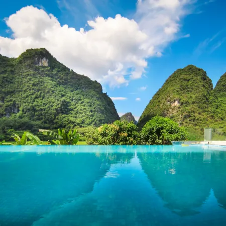 Miao Zai Shan Ye resort hotel (Yangshuo Yulong River Qian Gu Qing Branch)