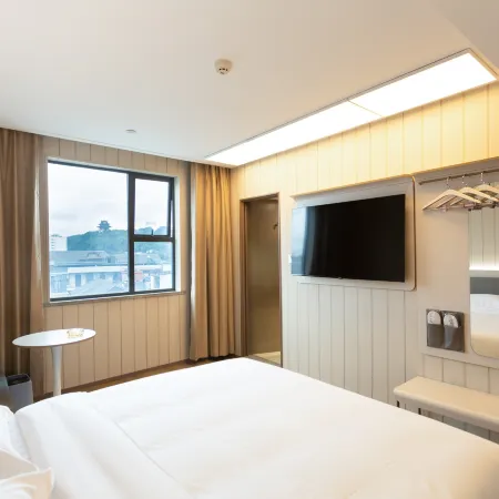 Suixing Hotel · Huipin (Wuhan Yellow Crane Tower Yangtze River Bridge) Отели рядом с достопримечательностью «Башня желтого журавля»