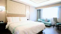 Training Center Hotel (Yichun Fangte Kindergarten Store) Hotels near Qinglong Commercial Building