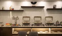 Platinum Hotel - Bữa sáng