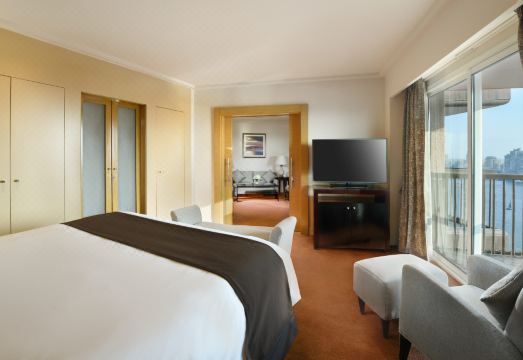 소피텔 카이로 엘 제지라의 야외 수영장