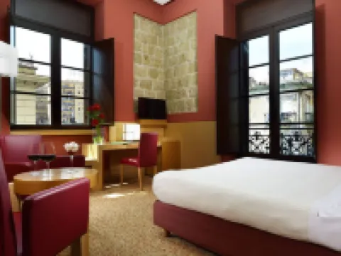 UNA ホテルズ ナポリ ナポリのホテル