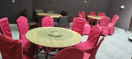 Xiang East Hotel ( Xiangyang East Station) Отели рядом со станцией Xiangyang East  Railway Station