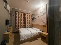 Huahui Hotel (Four Tang shop) - Mountain view