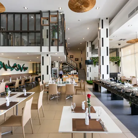 Grand Ratchapruek Hotel