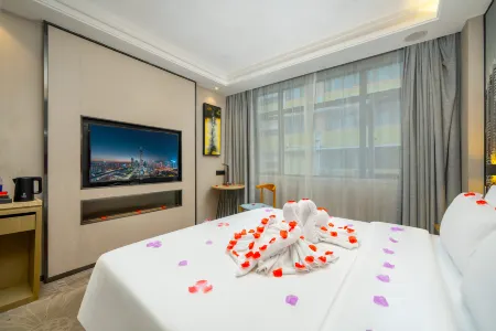 Parkgeun Hotel (Shenzhen Dongmen Hubei Metro Station)