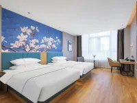 Magnotel Hotel (Gushi Xinhe Shijicheng) Hotels in Gushi County