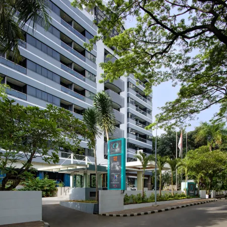 Oakwood Suites Kuningan Jakarta Отели рядом с достопримечательностью «Британский Совет»