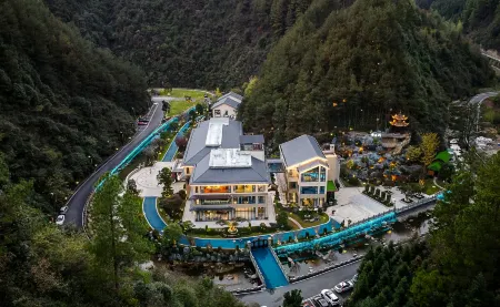 IMMERSING Hotel QuZhou Отели в г. Шаншань