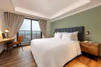 La Siesta Classic Hang Thung Hotels near Shop Ngọc Mai - Hàng hiệu sale off Mỹ, Pháp, Nhật