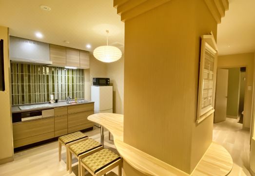 스테이 사쿠라 넓은 객실 내부