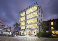 Four Seasons Seaview Hotel