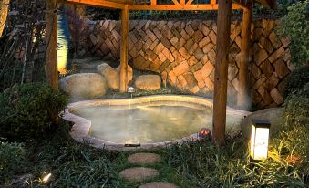Wuyi Huakaishengdu Hot Spring Resort Hotel