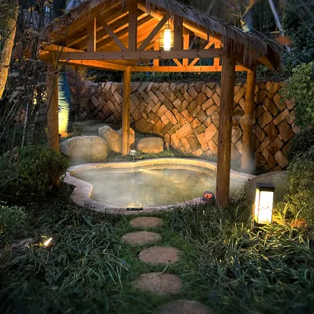 Wuyi Huakaishengdu Hot Spring Resort Hotel