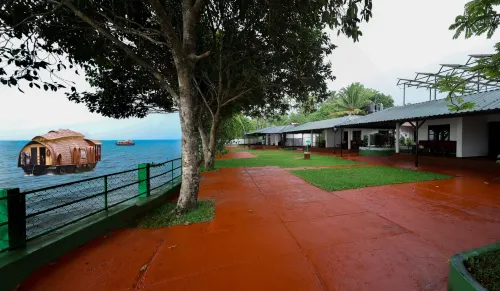ILLIKKALAM Lakeside Cottages Kumarakom Kerala Hotels in Kumarakom