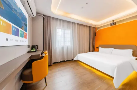 羅曼·假日（汕頭小公園中山紀念亭店） 鄰近皇后酒樓舊址的酒店