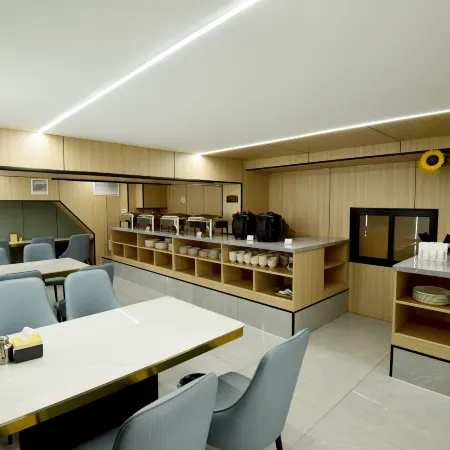 Home Inn Huaying Hotel (Yingxian Muta Shop)