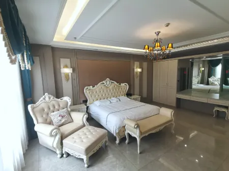Starway Hotel(Fuxin Jiefang Plaza store) Отели рядом с достопримечательностью «Jiefang Square»