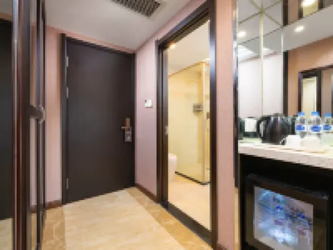 XiHe Hotel (Dalian Railway Station Zhongshan Plaza Store) Hotels in Dalian