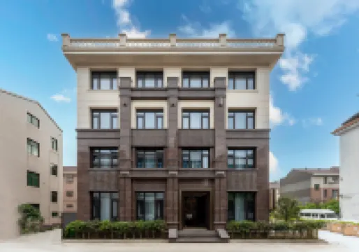 Floral Hotel · Hengdian Qingyan Hotel (Huaxia Cultural Park Store)