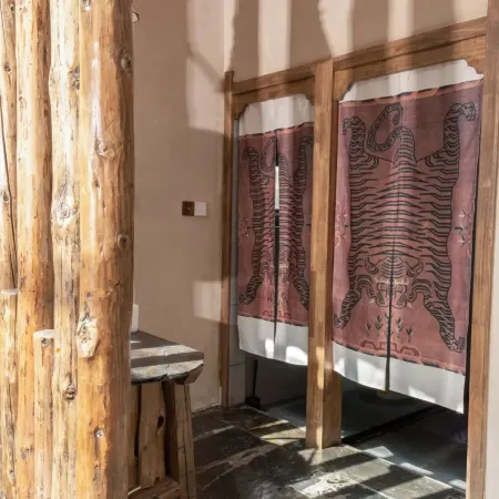 Hachiro Shengdu B&B