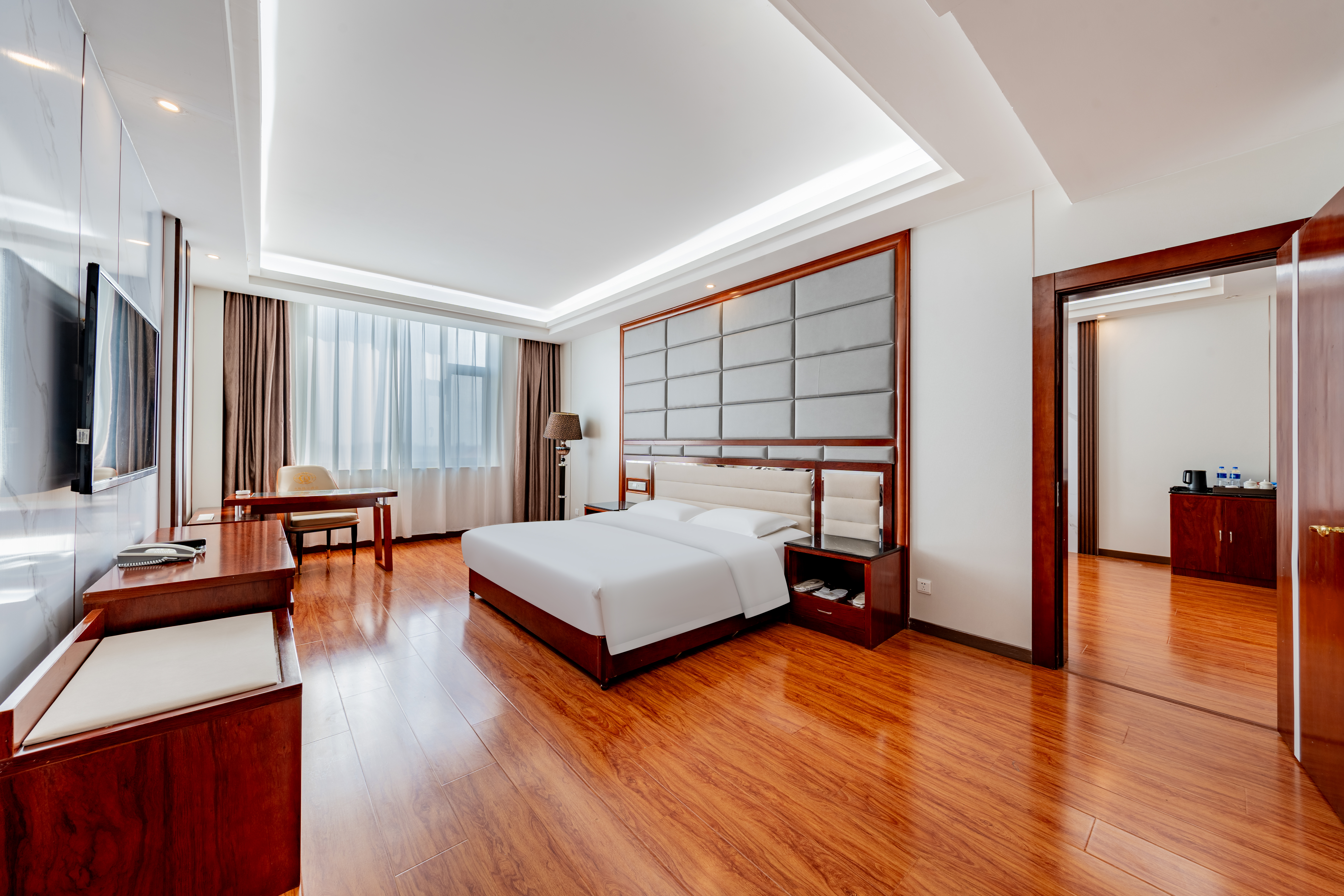 Guanghui Holiday Hotel Over view