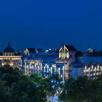 โรงแรมเบย์ ห้าดาว ริมทะเลสาบ ทะเลสาบตะวันตก หางโจว (จัตุรัสอู่ซาน) โรงแรมใกล้หอคอยราชวงศ์ฮั่น