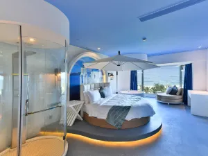Ocean Rise Hotel