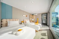 Tengri Starry Sky Lake View Mercure Hotel
