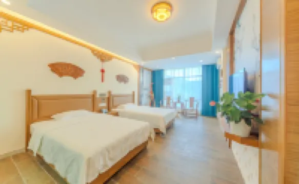 Danxiashan Zuolin Zhuyuan Chinese Inn