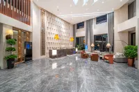 MEHOOD LESTLE The Traxland Hotel