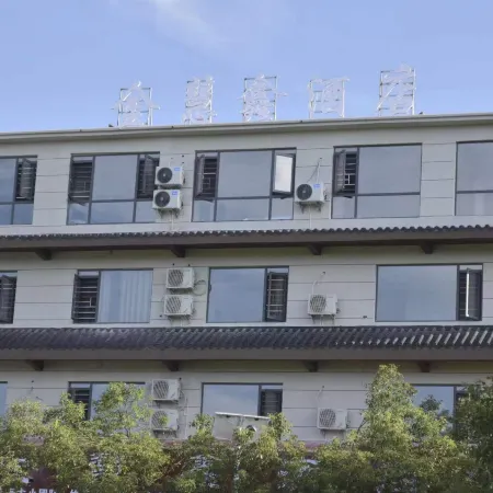 Zhijin Jinhuixin Hotel