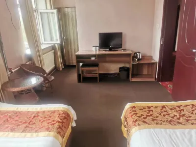 Jinhua Business Hotel Hotels in Linjiang Village