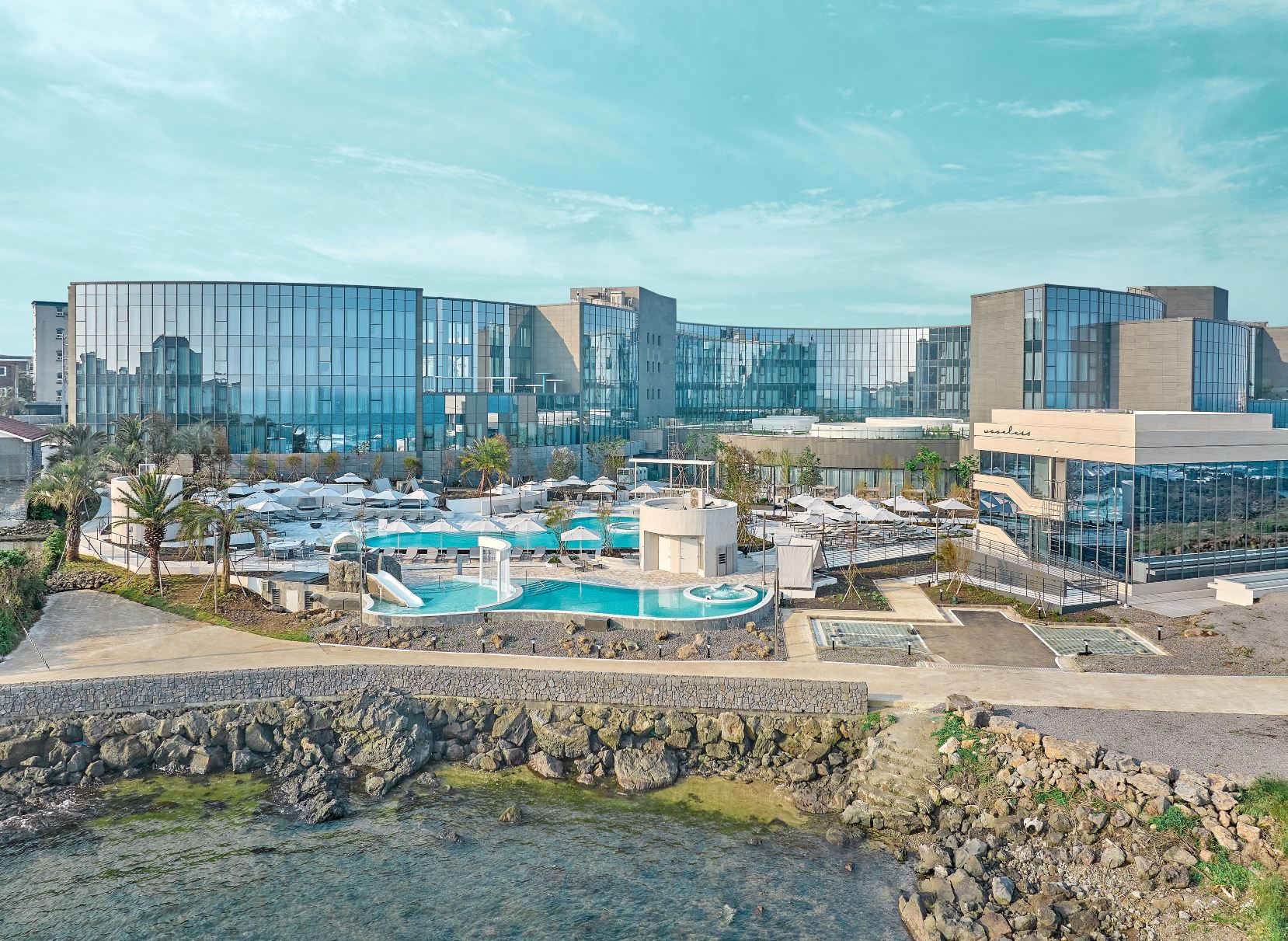 Shilla Stay Plus Iho Tewoo Ocean Front 真實酒店外觀、海岸與戶外泳池
