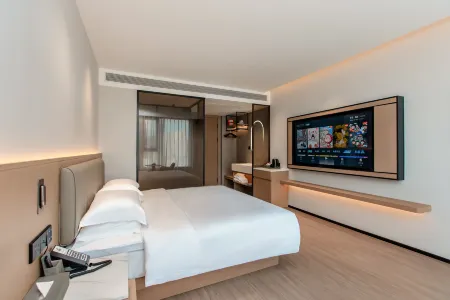 Ruixin Hotel Отели рядом с достопримечательностью «Luzhong Ancient Tree»