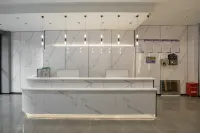 Yuebo Cinema Hotel (Nanchang Tengwang Pavilion Bayi Square Branch) - Khách sạn giá rẻ