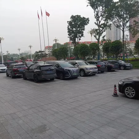 Nanyang Okey Elegant Style Hotel (Wanda Jianye Triumph Square Dushan Avenue Branch)