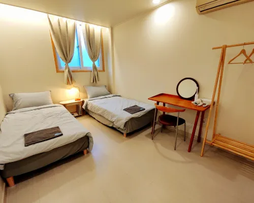 gagahouse Chungmu Các khách sạn gần Công viên Sowol Gil
