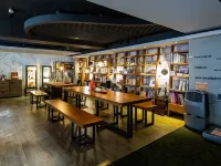 Simple+ hotel Hotels near Urban One