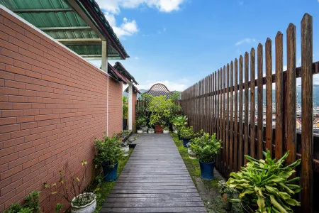 Yaju Hotel Отели рядом с достопримечательностью «Mifengyan Viewing Point»