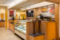 Hilton Waikiki Beach Resort & Spa