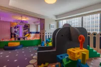 Financier Executive Residence - Condos