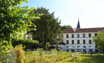 Domaine Reine Margot Paris Issy MGallery Collection