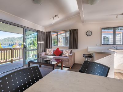 Blue Lake Top 10 Holiday Park
