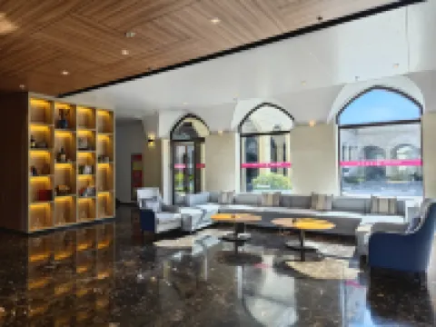 Danfeng Dongfeng Winery Hotel