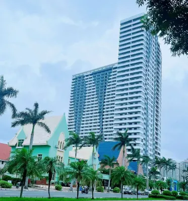 Gaobai Scenic Apartment Hotel (Yintan Resort Area)