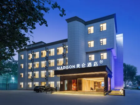 Madison Hotel Beijing Huilongguan East Avenue Отели рядом с достопримечательностью «Beijing University of Posts and Telecommunications(Hongfu Campus)»
